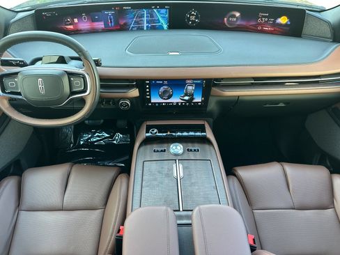New 2026 Lincoln Navigator L Reserve AWD/4WD image 12