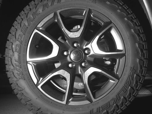 Used 2025 Jeep Compass Trailhawk AWD/4WD image 15