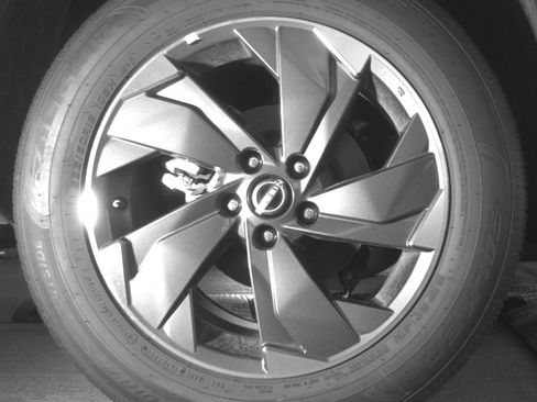 Used 2025 Nissan Rogue SV image 15