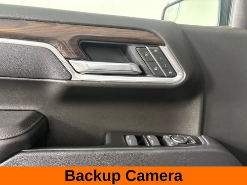 Used 2025 GMC Sierra 1500 SLT AWD/4WD image 11