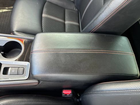Used 2024 Nissan Altima 2.5 SR AWD/4WD image 32