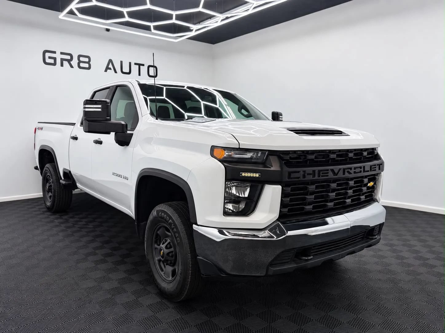 Used 2021 Chevrolet Silverado 2500 W/T w/ WT Convenience Package AWD/4WD image 1
