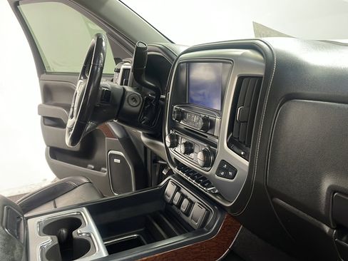 Used 2017 GMC Sierra 1500 SLT AWD/4WD image 18