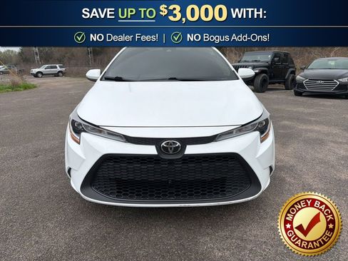 Used 2022 Toyota Corolla LE image 2
