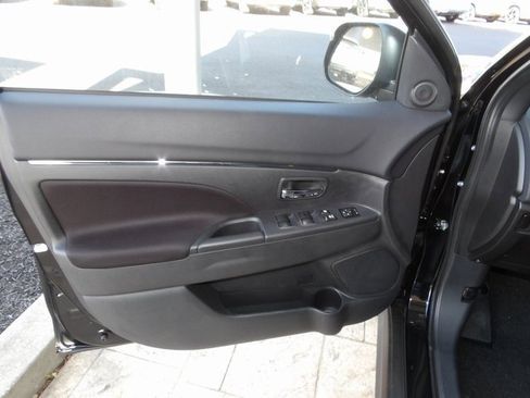 New 2025 Mitsubishi Outlander Sport AWD image 17