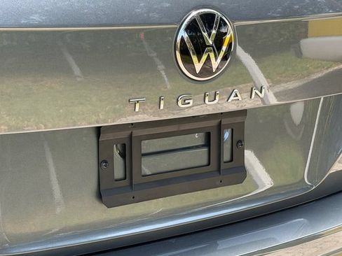 Certified 2024 Volkswagen Tiguan S FWD image 11