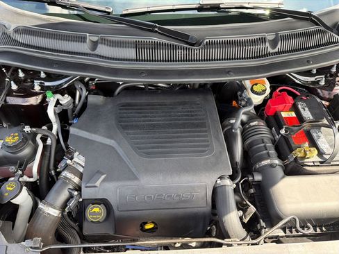 Used 2019 Ford Explorer Platinum AWD/4WD image 22