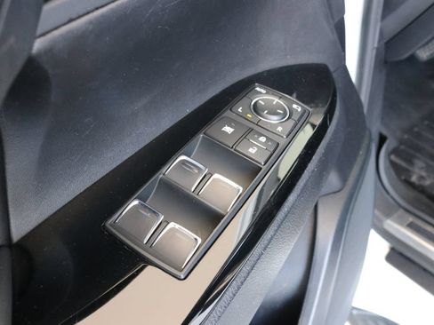 Used 2017 Lexus LX 570 4WD w/ Luxury Package image 28
