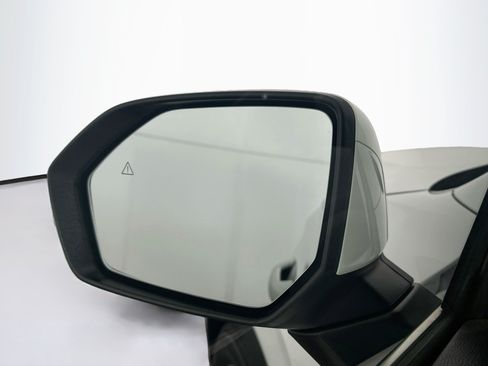 Used 2025 Hyundai Palisade SEL FWD image 16