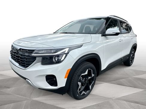 Certified 2026 Kia Seltos S AWD/4WD image 4