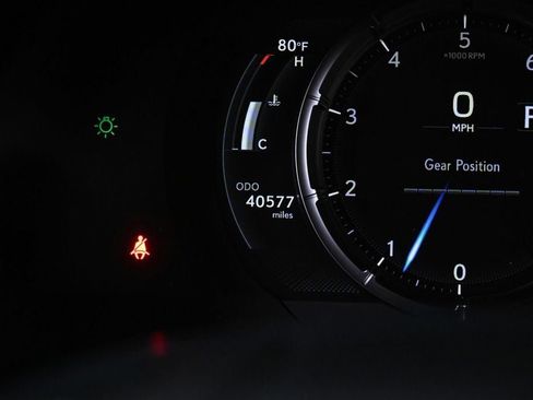 Used 2023 Lexus IS 350 F Sport RWD image 12