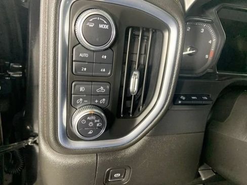 Used 2021 GMC Sierra 2500 AT4 w/ AT4 Premium Plus Package AWD/4WD image 33