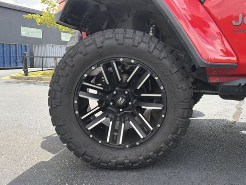 Used 2019 Jeep Wrangler Unlimited Rubicon AWD/4WD image 16