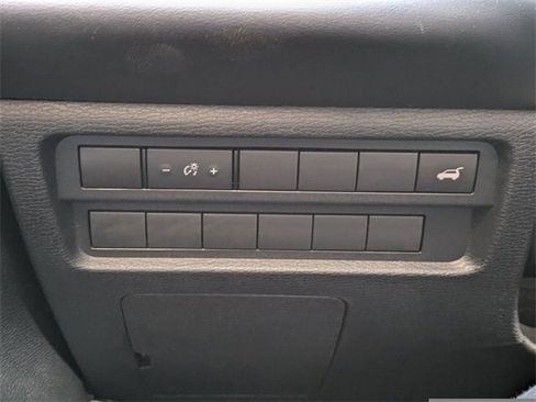 Used 2022 Mitsubishi Outlander SE image 28