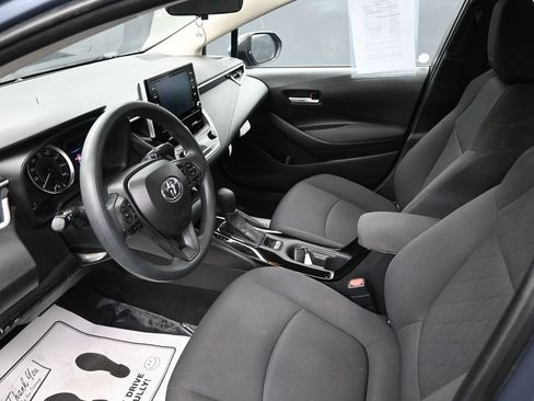Used 2021 Toyota Corolla LE w/ Carpet Mat Package (TMS) FWD image 27