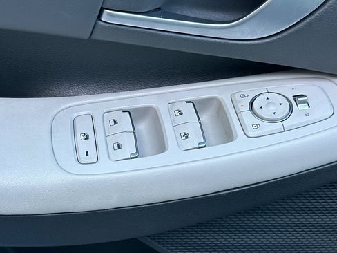 Used 2025 Hyundai Sonata SEL image 12