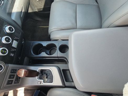 Used 2013 Toyota Sequoia Platinum AWD/4WD image 20
