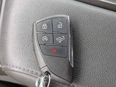 Used 2025 Chevrolet Silverado 1500 LT AWD/4WD image 27