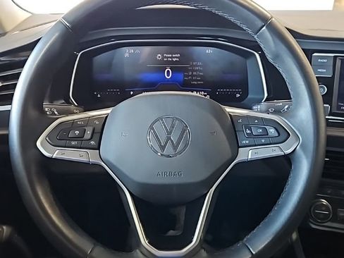 Used 2024 Volkswagen Jetta SE image 31