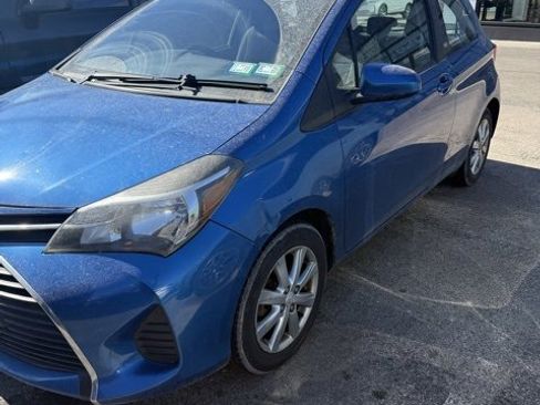 Used 2016 Toyota Yaris L image 1