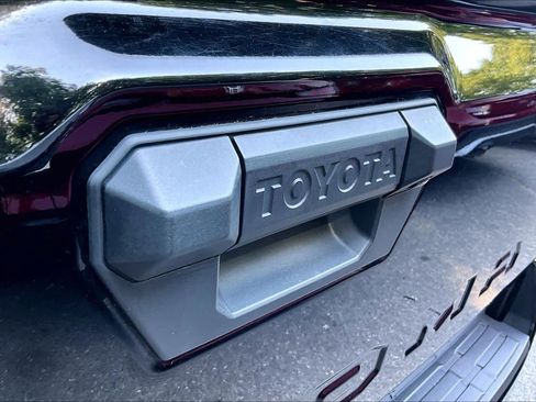 Certified 2025 Toyota Tacoma TRD Sport AWD/4WD image 29