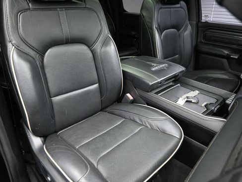 Used 2020 RAM 1500 Limited w/ Black Appearance Package AWD/4WD image 42