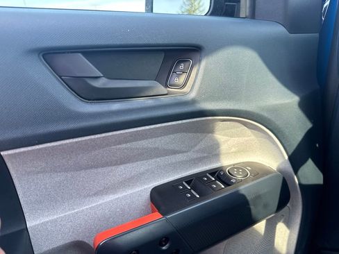 Used 2022 Ford Maverick XLT FWD image 26