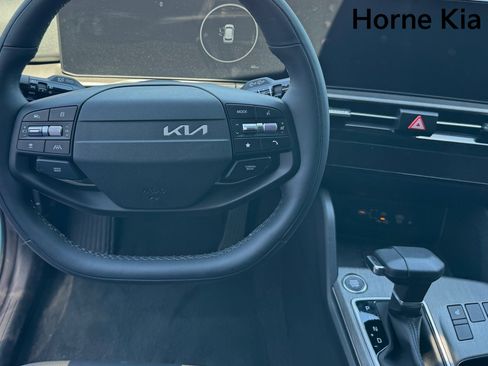 New 2026 Kia Sportage X-Line w/ X-Line Technology Package AWD/4WD image 14