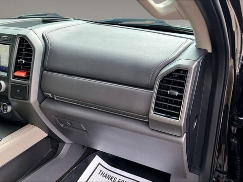 Used 2020 Ford Expedition XLT w/ Equipment Group 202A RWD image 16