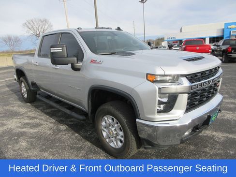 Certified 2022 Chevrolet Silverado 2500 LT w/ Convenience Package image 7