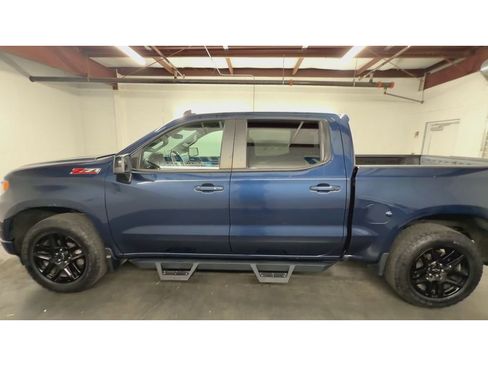 Used 2022 Chevrolet Silverado 1500 RST AWD/4WD image 5