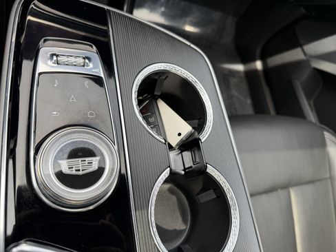 Used 2024 Cadillac Lyriq Luxury AWD/4WD image 34