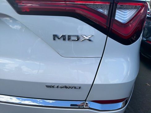 Used 2023 Acura MDX SH-AWD w/ Advance Package image 8