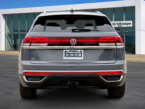 New 2026 Volkswagen Atlas Cross Sport SE FWD image 7