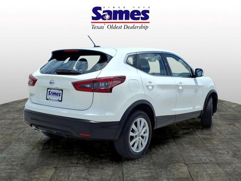 Used 2021 Nissan Rogue Sport S FWD image 3