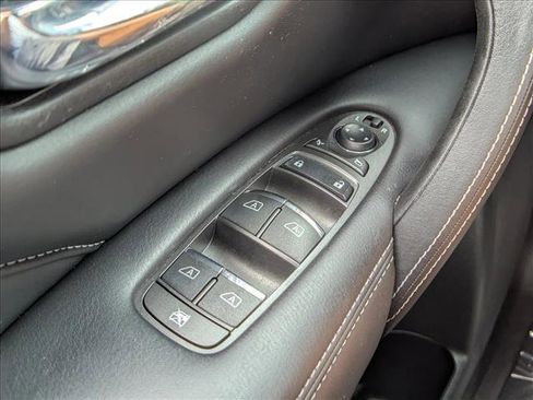 Used 2023 INFINITI QX80 Luxe w/ Cargo Package image 28