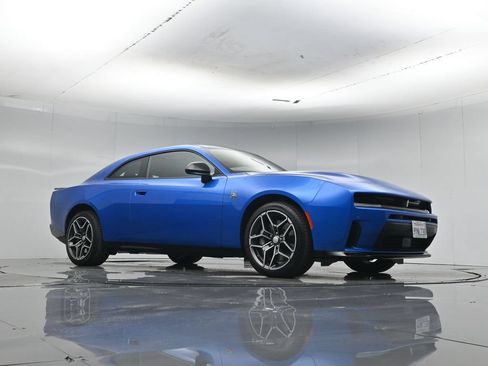 Used 2026 Dodge Charger Scat Pack AWD/4WD image 4