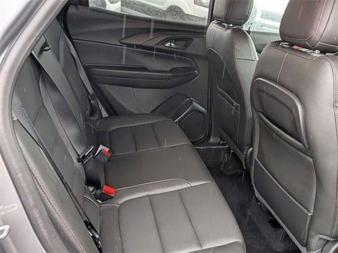 Used 2024 Chevrolet TrailBlazer RS w/ Driver Confidence Package image 32