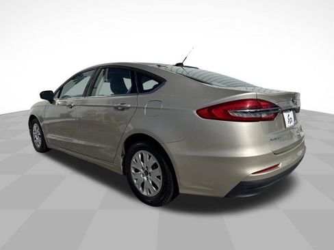 Used 2019 Ford Fusion S FWD image 3