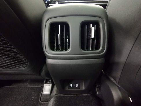 New 2026 Hyundai Tucson Limited image 40