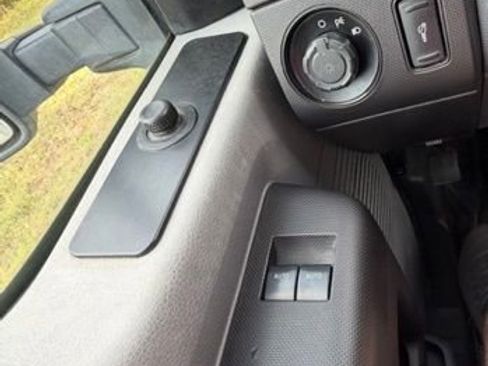 Used 2013 Ford F450 XL w/ PWR Equipment Group image 13