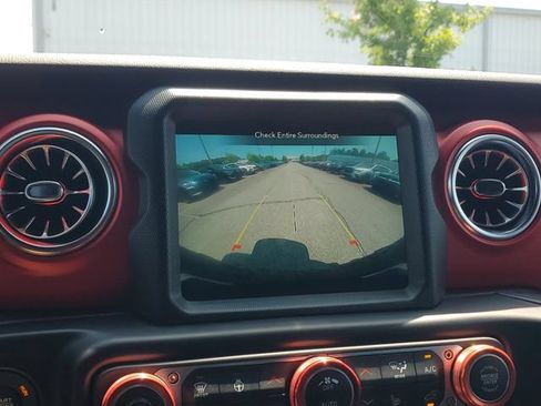 Certified 2021 Jeep Wrangler Unlimited Rubicon AWD/4WD image 28