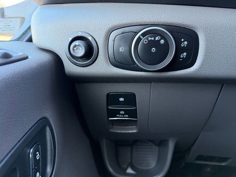 Used 2022 Ford Transit 350 w/ Interior Upgrade Package image 16
