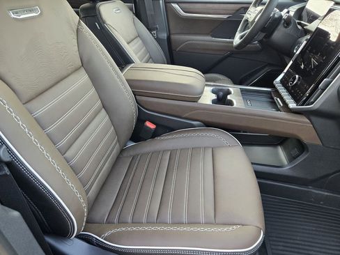 New 2026 GMC Acadia Denali Ultimate image 10