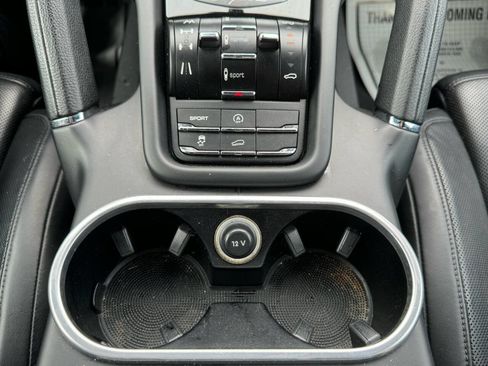 Used 2012 Porsche Cayenne S image 27