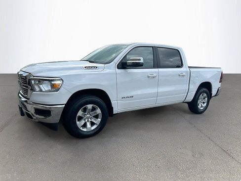 Used 2024 RAM 1500 Laramie AWD/4WD image 8