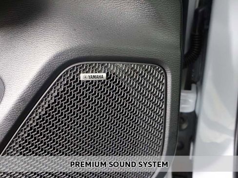 New 2026 Mitsubishi Outlander SE image 4