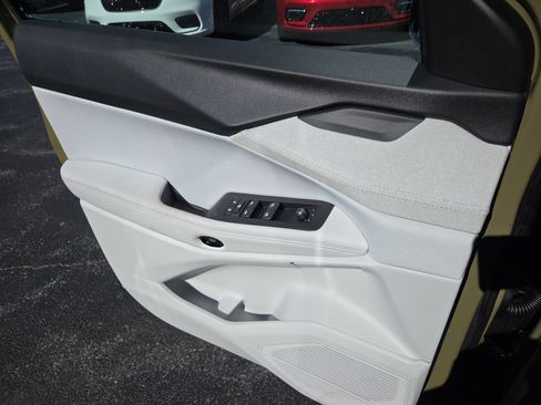 New 2026 Jeep Cherokee Laredo AWD/4WD image 8