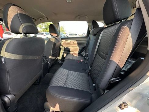 Certified 2020 Nissan Rogue S FWD image 29