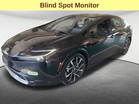 Used 2023 Toyota Prius Prime FWD image 4